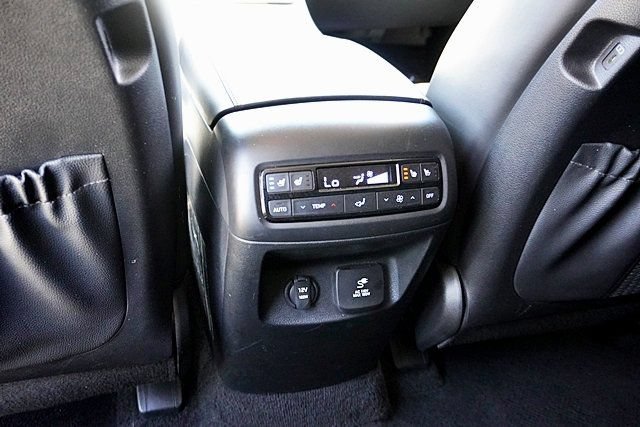 Used 2024 Hyundai Palisade SEL FWD image 29