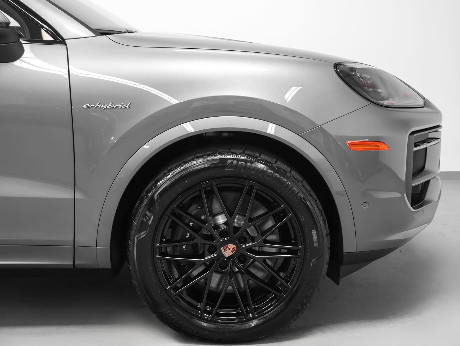 New 2026 Porsche Cayenne E-Hybrid Coupe AWD/4WD image 15