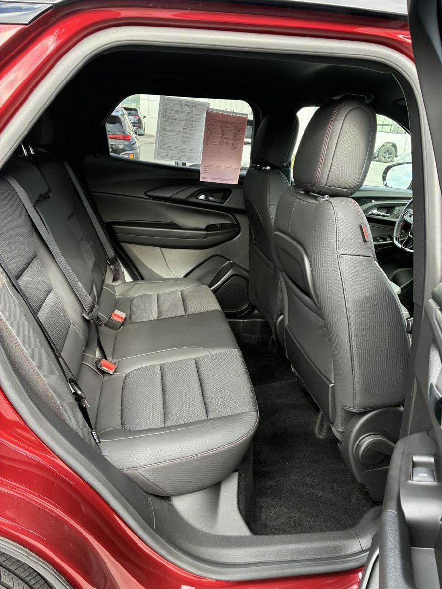 Used 2023 Chevrolet TrailBlazer RS w/ Convenience Package AWD/4WD image 13