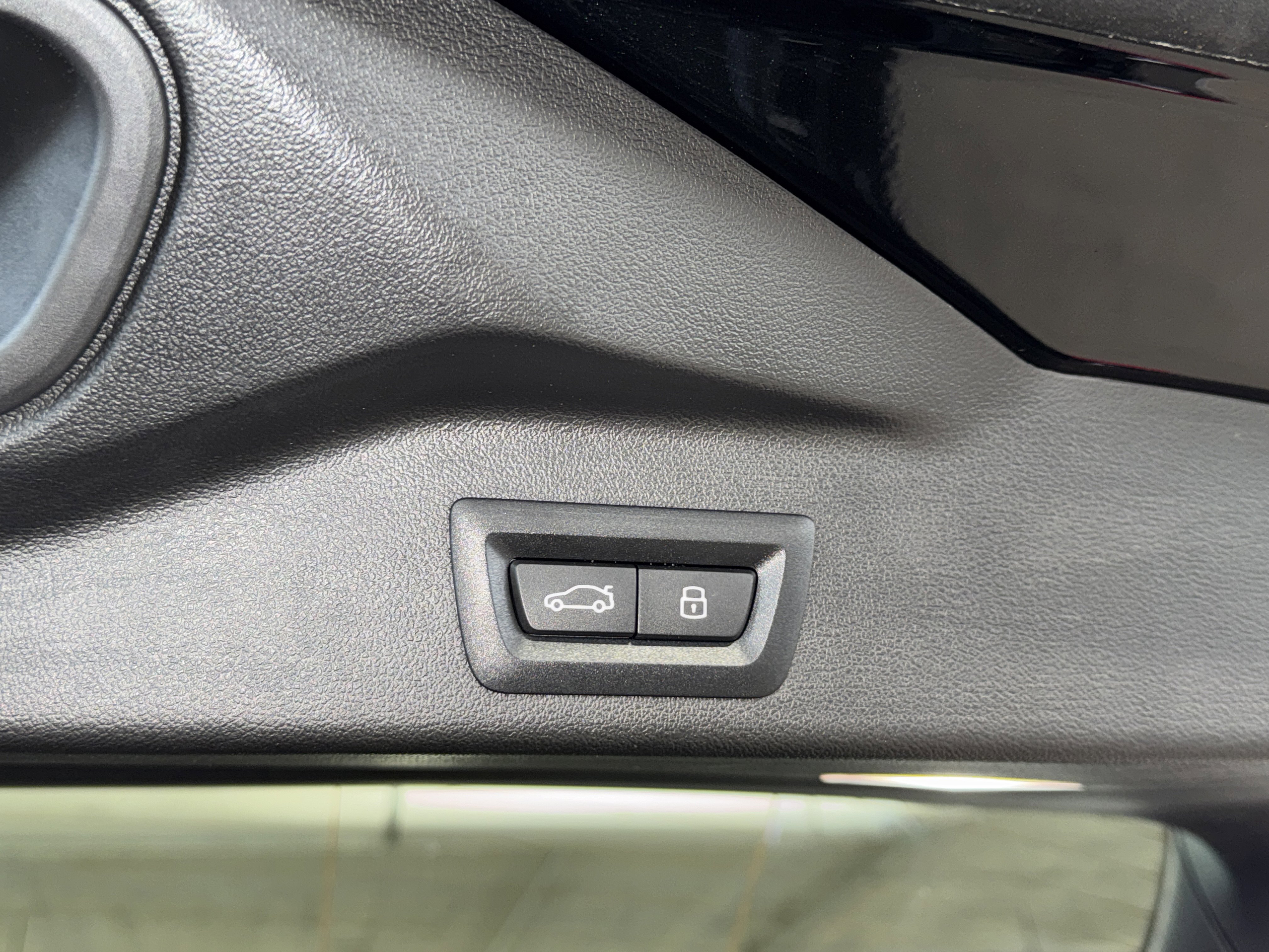 Used 2025 BMW X5 xDrive40i image 14