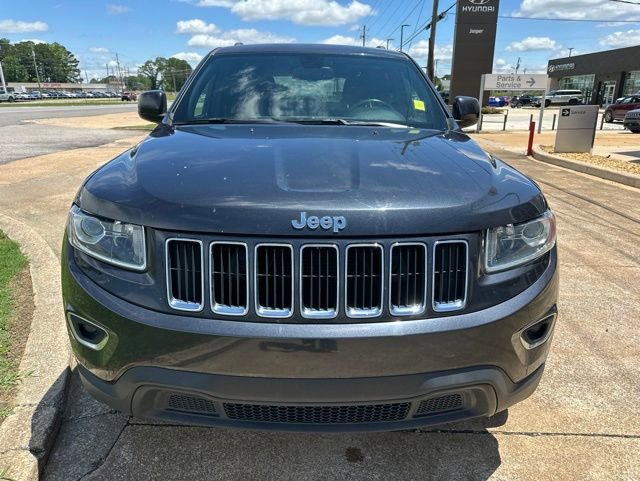 Used 2014 Jeep Grand Cherokee Laredo w/ 18" Wheel & 8.4" Radio Group RWD image 2
