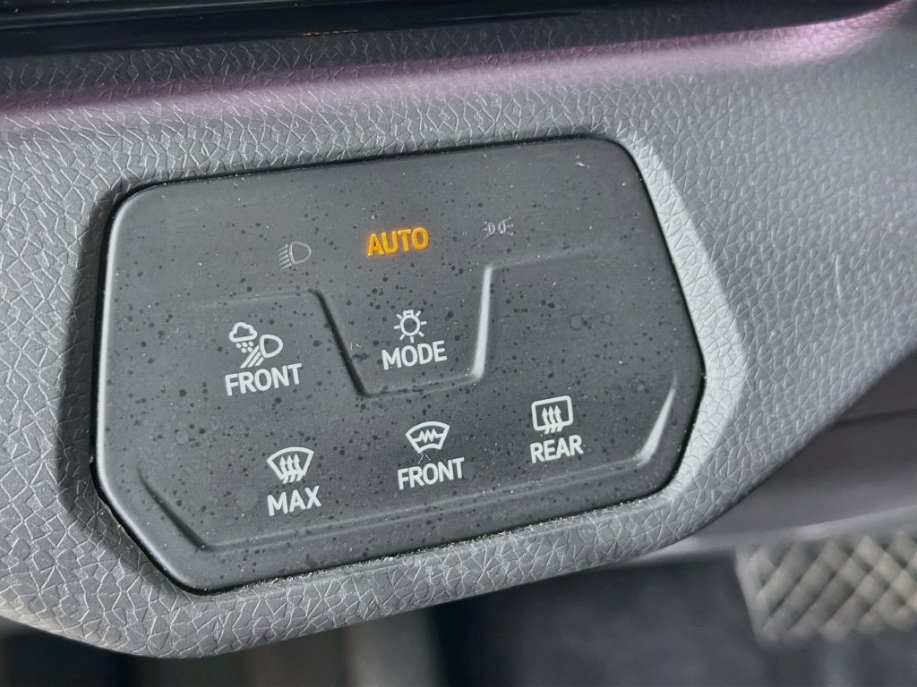 Used 2023 Volkswagen ID.4 Pro S AWD/4WD image 10