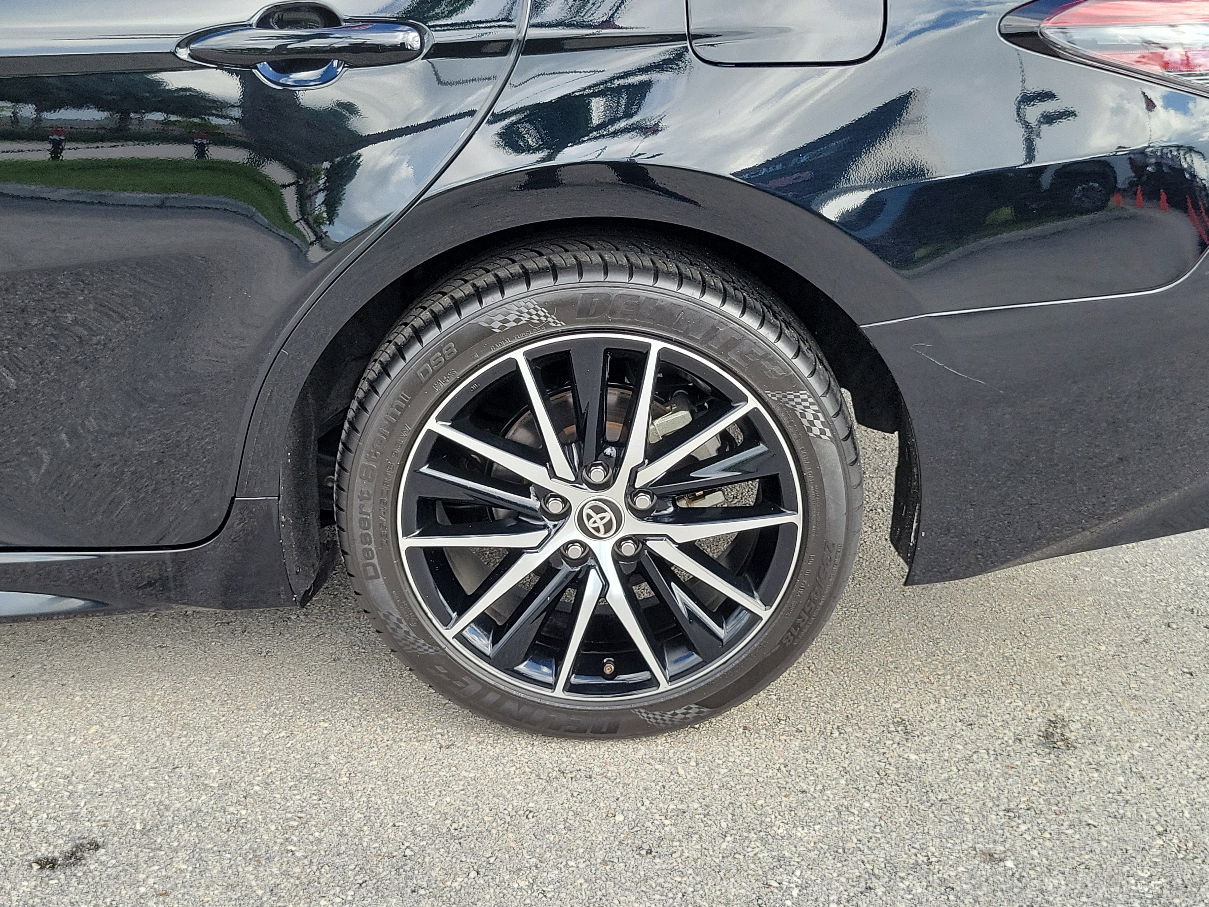 Used 2024 Toyota Camry SE image 25