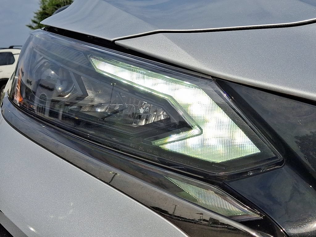 Used 2024 Nissan Altima 2.5 SR FWD image 9