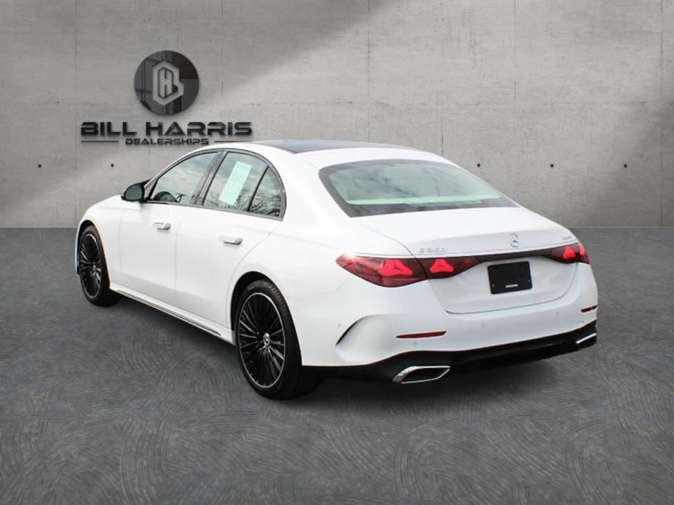 Used 2024 Mercedes-Benz E 350 4MATIC Sedan image 8