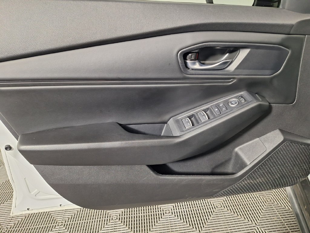 Used 2024 Honda Accord EX image 30