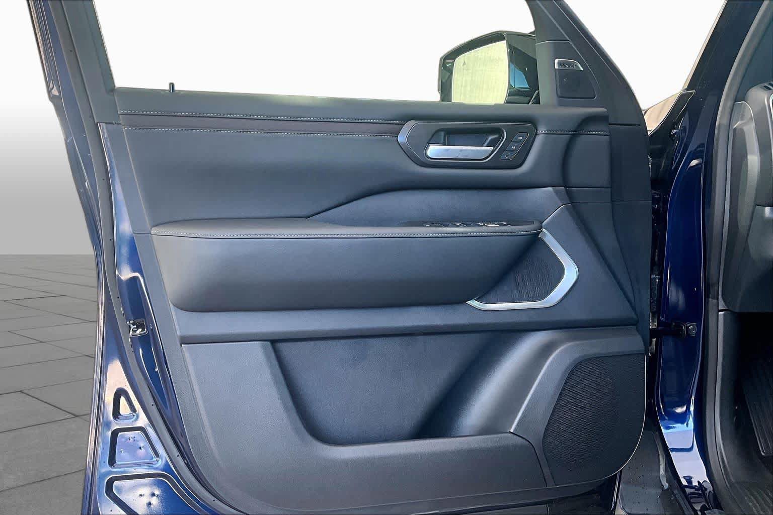 New 2026 Nissan Armada Platinum RWD image 13