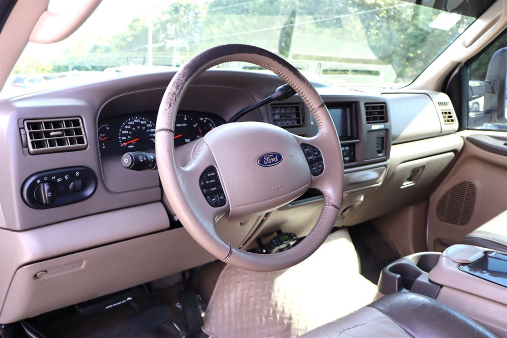 Used 2004 Ford Excursion Eddie Bauer AWD/4WD image 23
