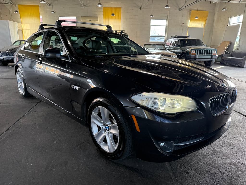 Used 2013 BMW 528i Sedan image 14