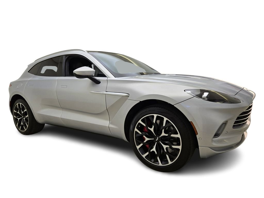 Used 2024 Aston Martin DBX image 3