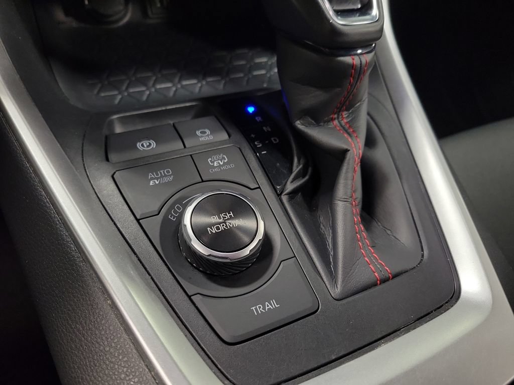 Used 2023 Toyota RAV4 SE AWD/4WD image 17