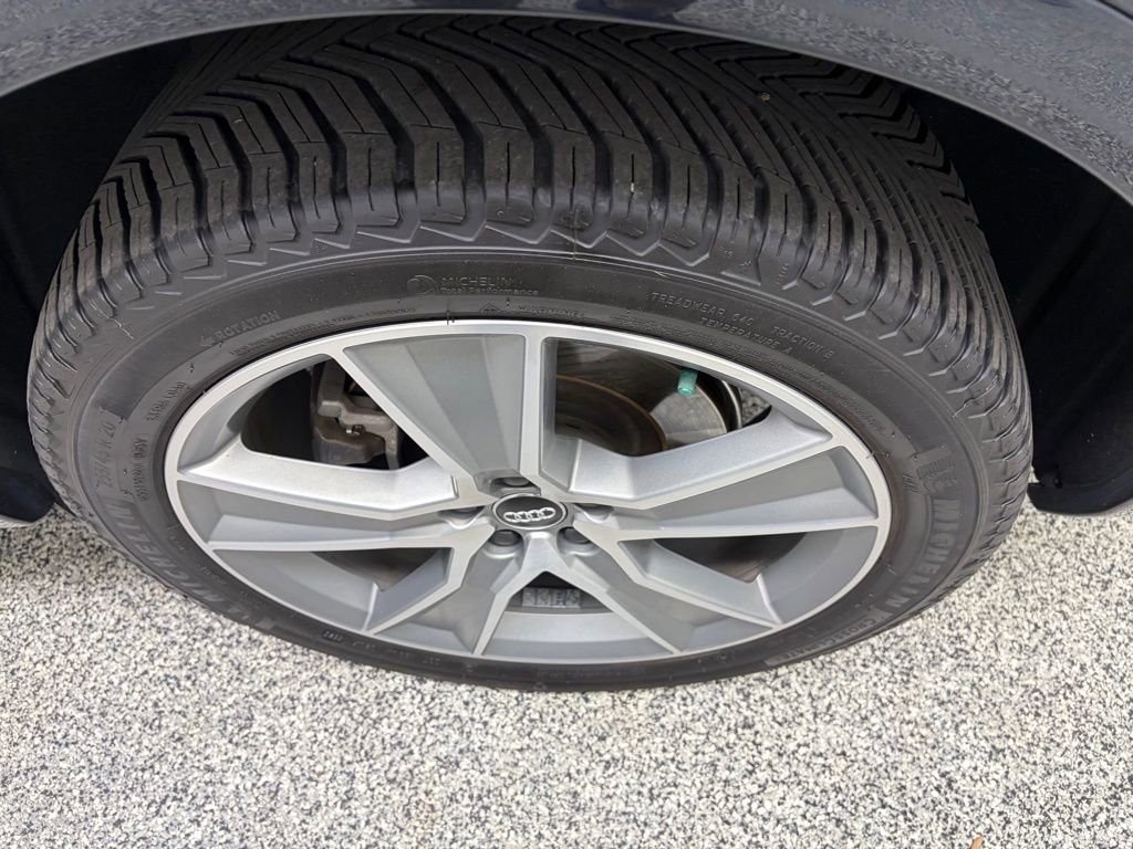 Used 2020 Audi Q5 2.0T Premium Plus w/ Premium Plus Package image 11