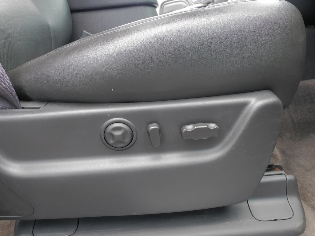 Used 2013 GMC Yukon XL Denali AWD/4WD image 13