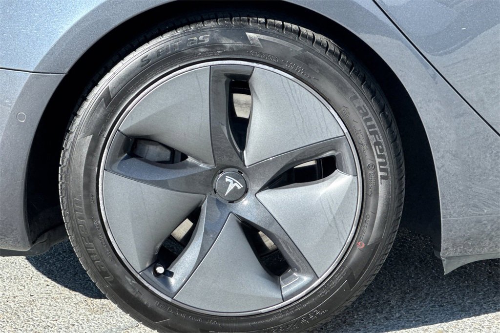 Used 2020 Tesla Model 3 Standard image 24