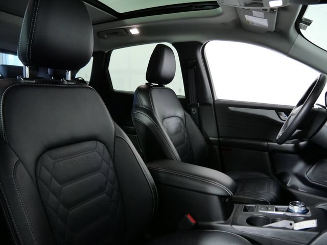 Certified 2023 Ford Escape Platinum w/ Premium Technology Package AWD/4WD image 12