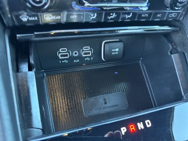 Used 2025 Jeep Grand Cherokee Laredo w/ Luxury Tech Group I image 13