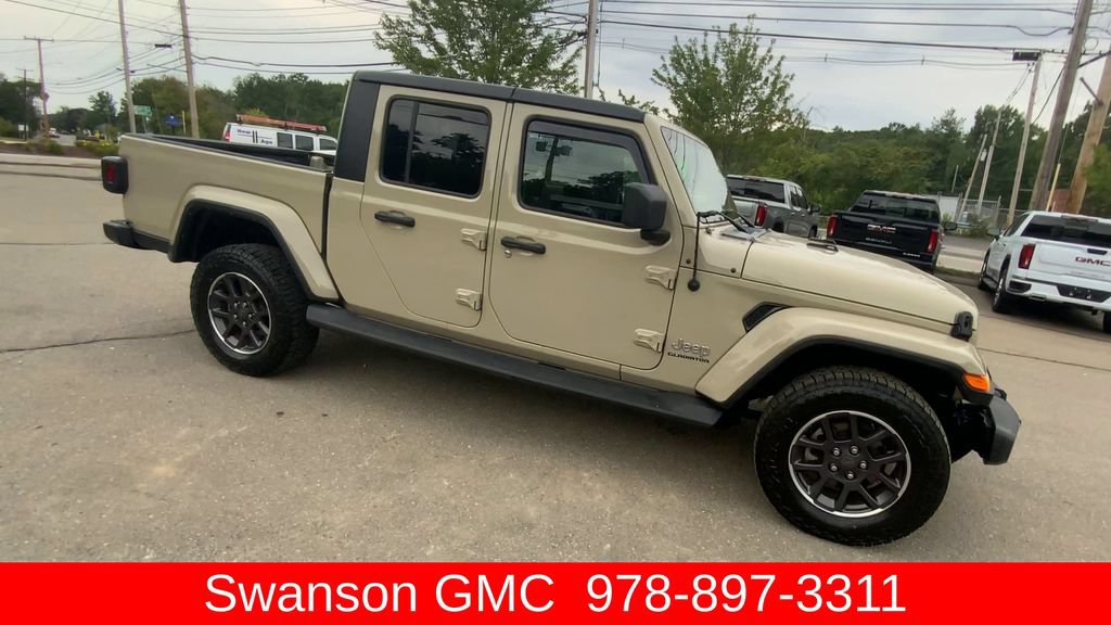 Used 2022 Jeep Gladiator Overland AWD/4WD image 2