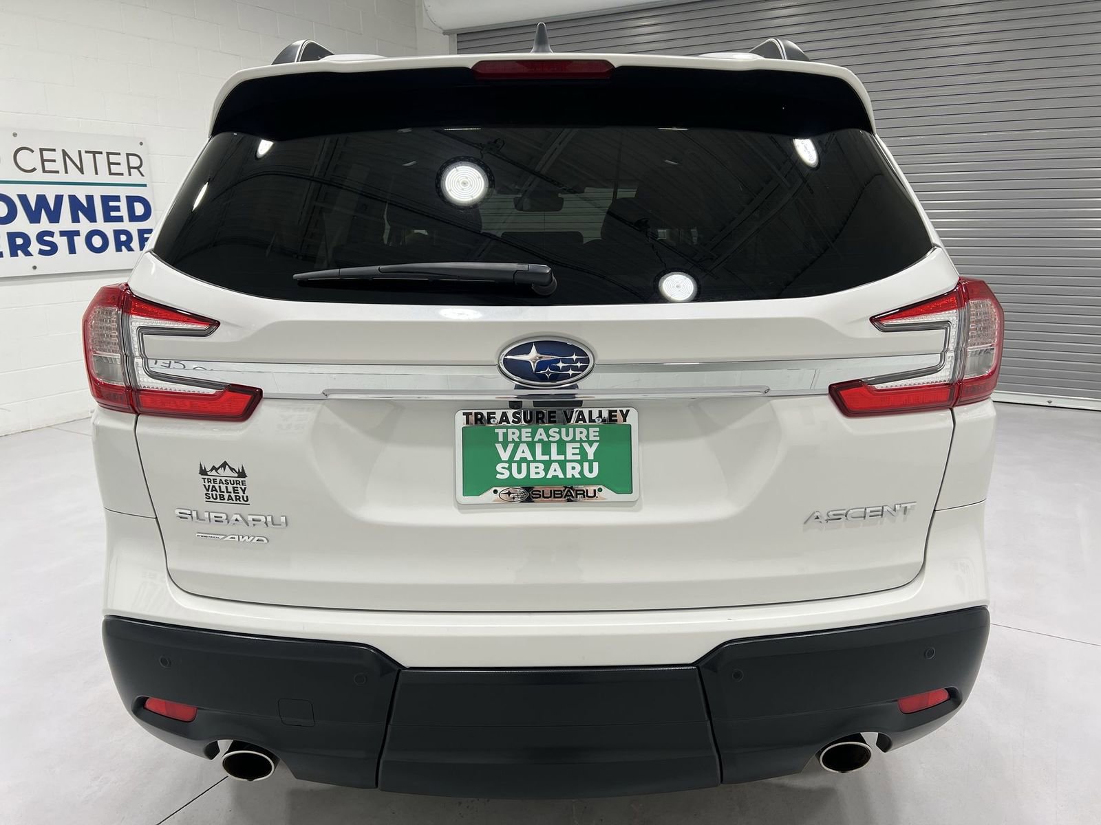 Used 2025 Subaru Ascent Premium image 7