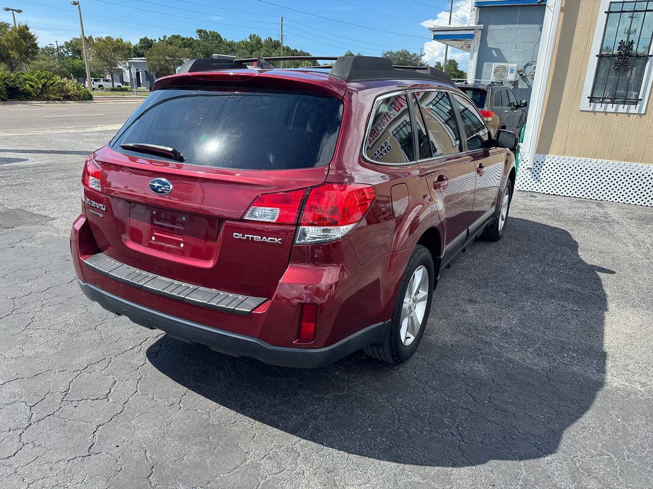 Used 2014 Subaru Outback 2.5i Limited w/ Moonroof Package AWD/4WD image 8