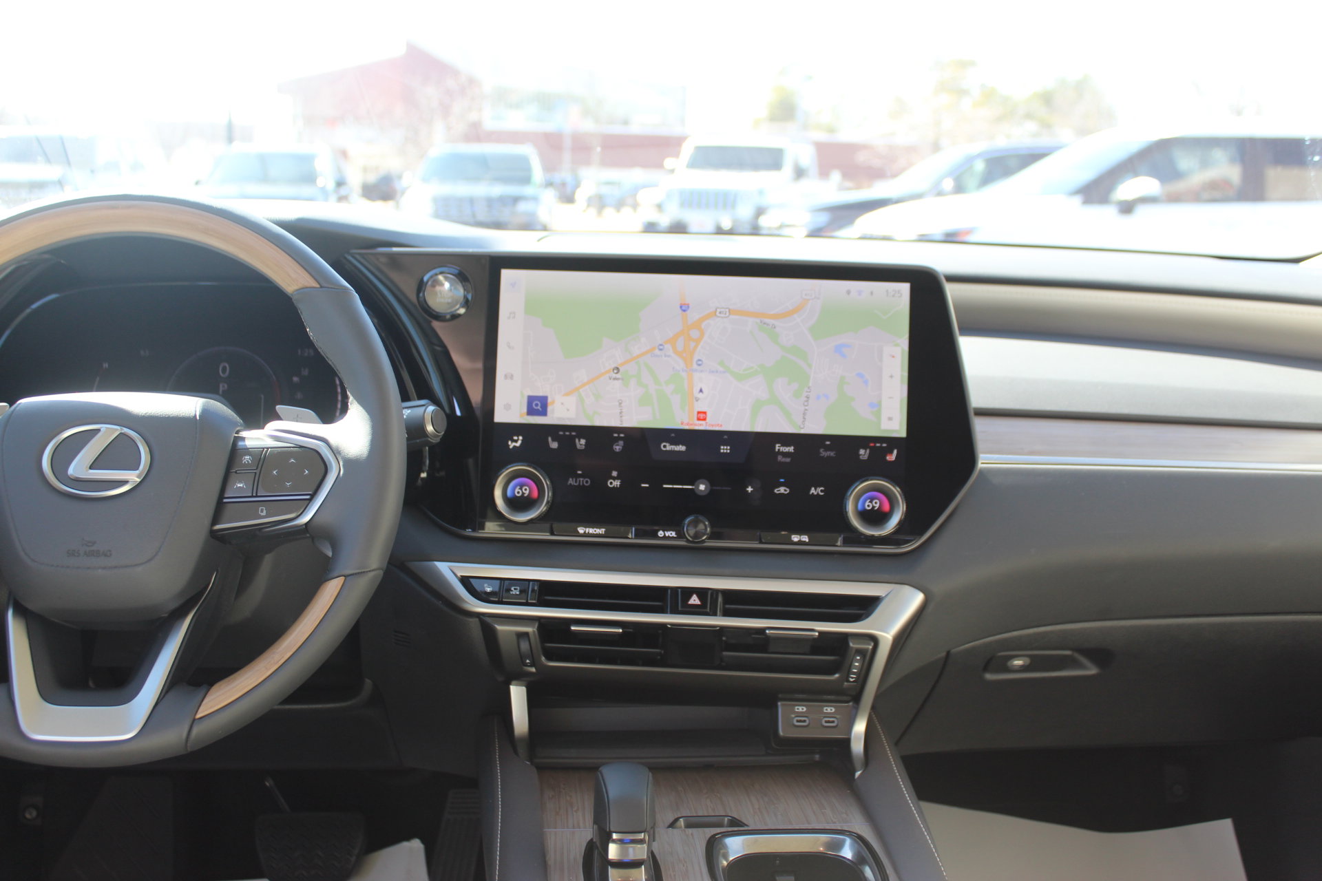 Used 2024 Lexus RX 350 Premium Plus w/ Convenience Package image 17