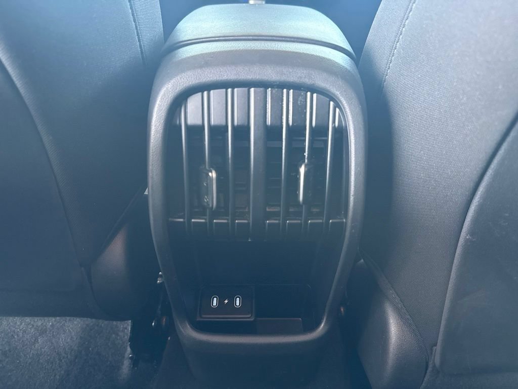Used 2025 Hyundai Kona SEL FWD image 24