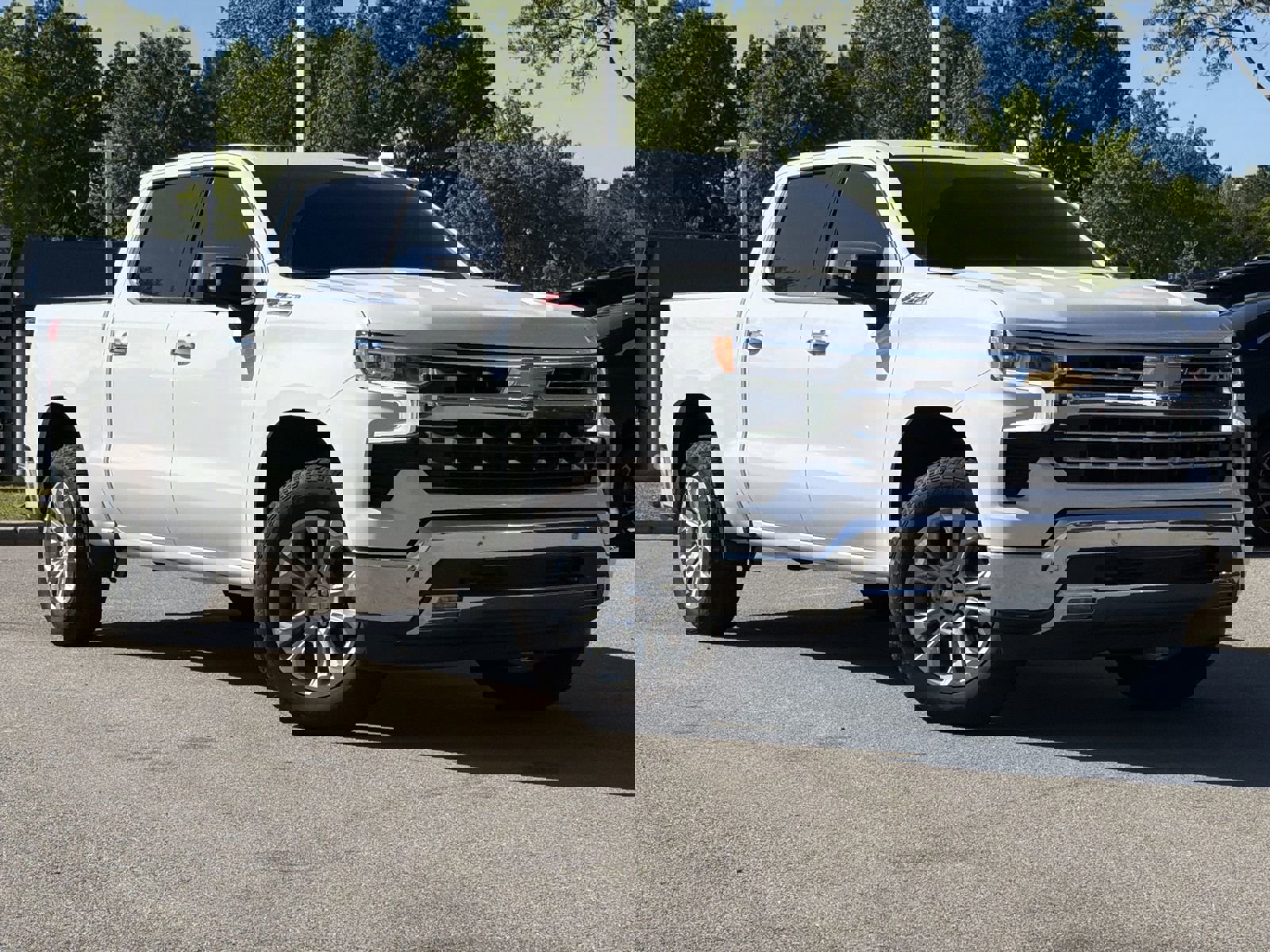 Used 2025 Chevrolet Silverado 1500 LTZ w/ LTZ Premium Package image 2