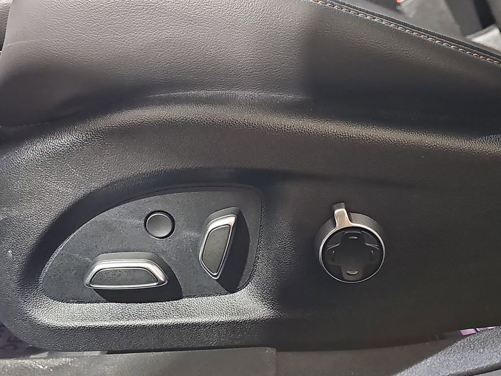 Certified 2025 Cadillac CT5 Sport w/ Technology Package image 34