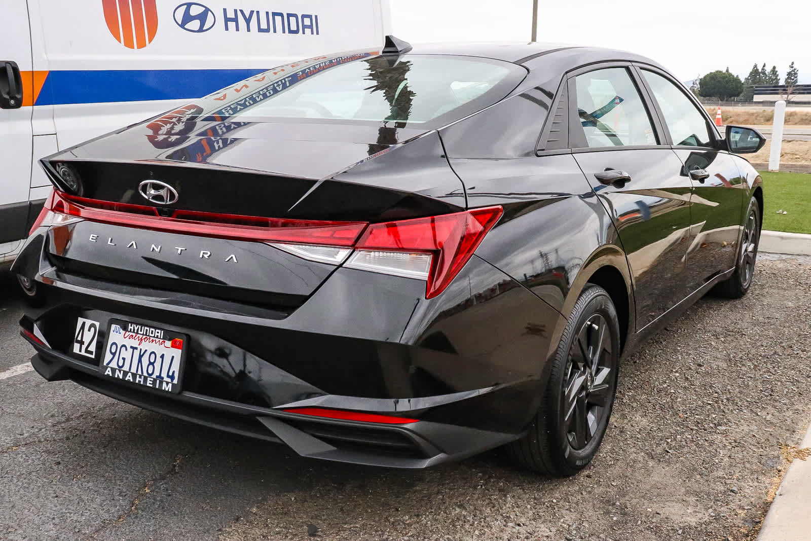 Used 2023 Hyundai Elantra SEL FWD image 9
