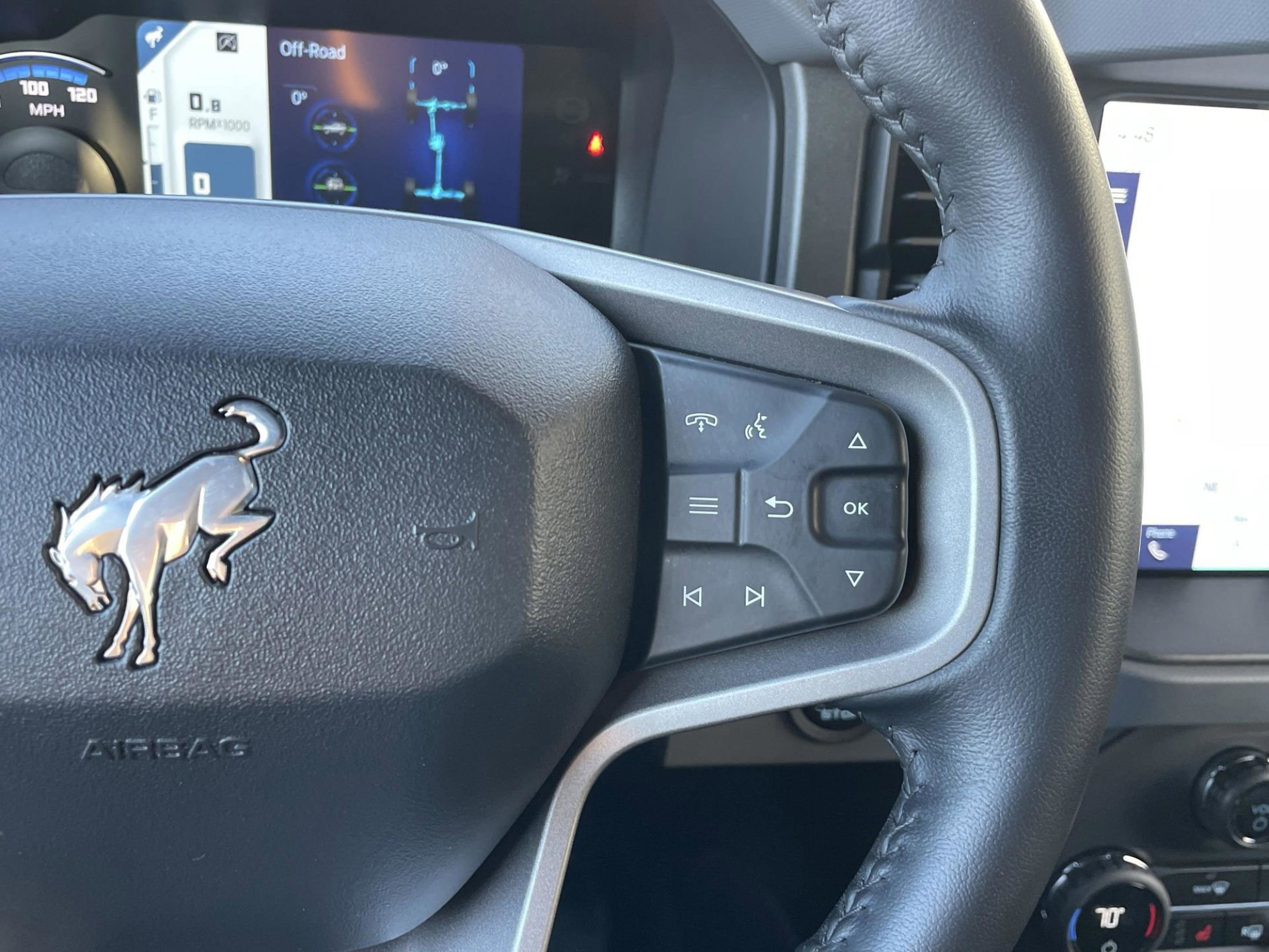 Used 2024 Ford Bronco Everglades image 14