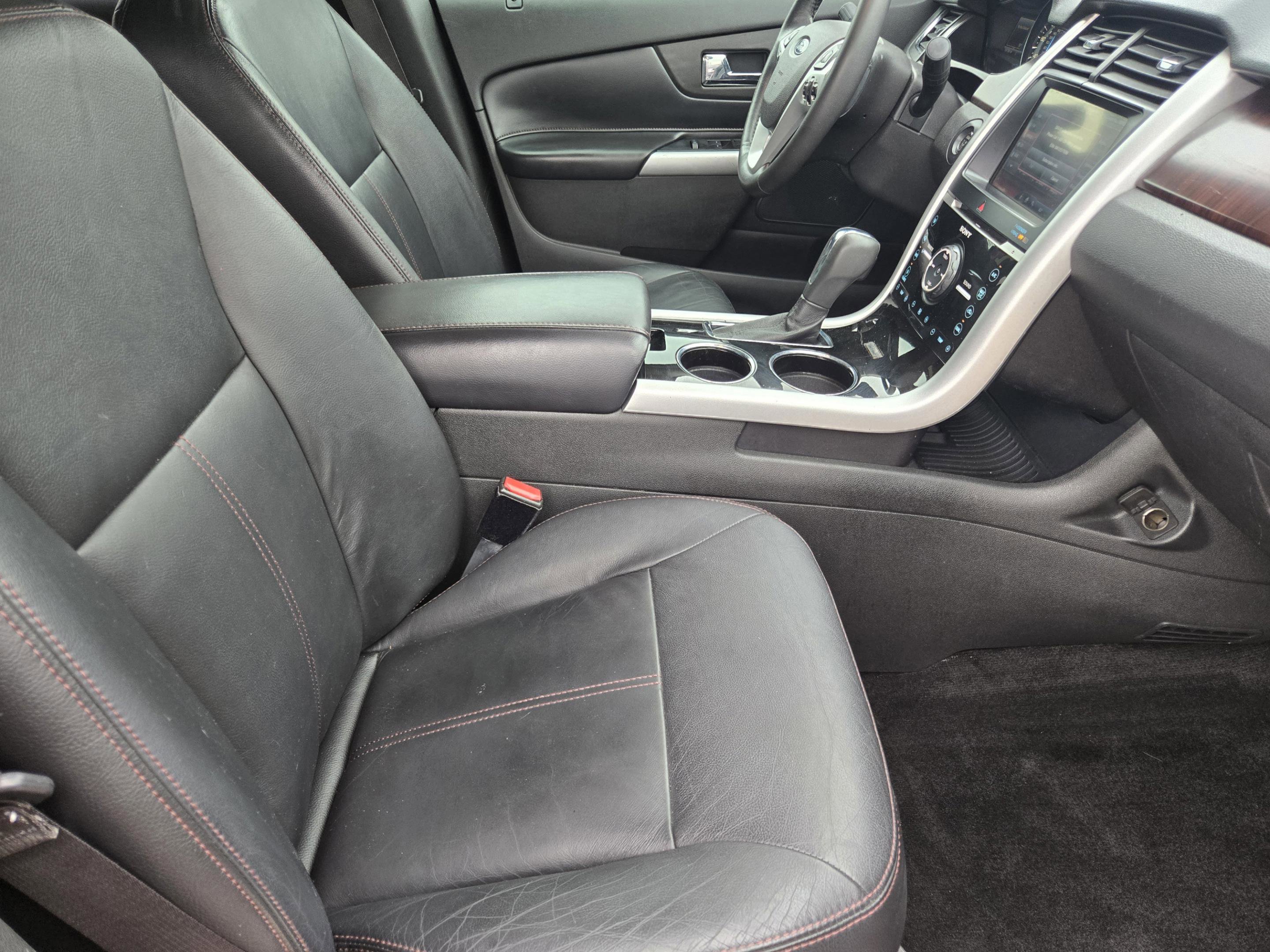 Used 2012 Ford Edge Limited FWD image 10