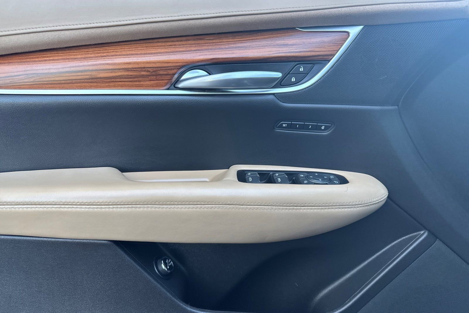 Certified 2019 Cadillac XT5 Platinum AWD/4WD image 11
