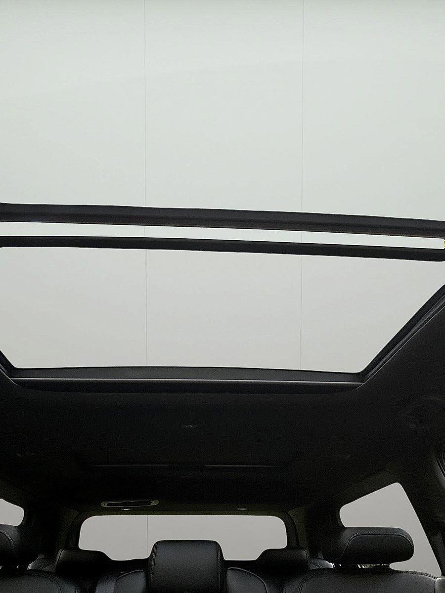 New 2024 Jeep Wagoneer 4WD w/ Premium Group I image 35