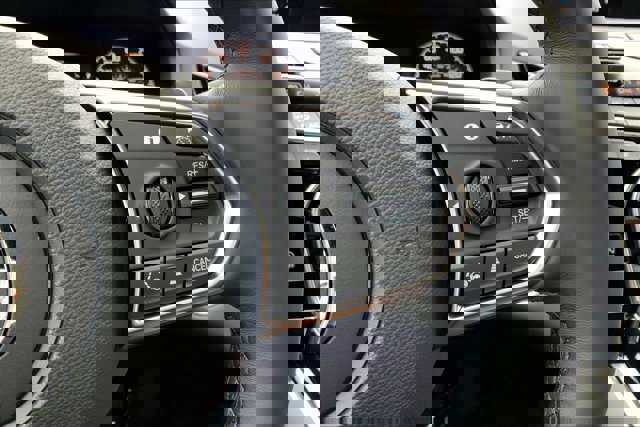 New 2025 Acura RDX SH-AWD image 9