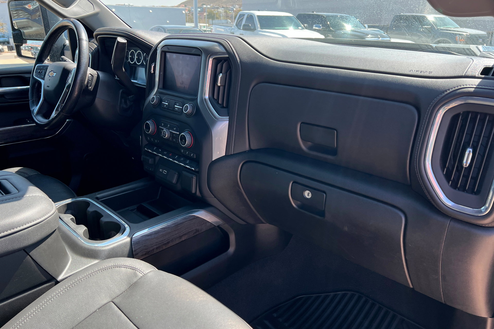Used 2022 Chevrolet Silverado 3500 LTZ w/ LTZ Plus Package image 24