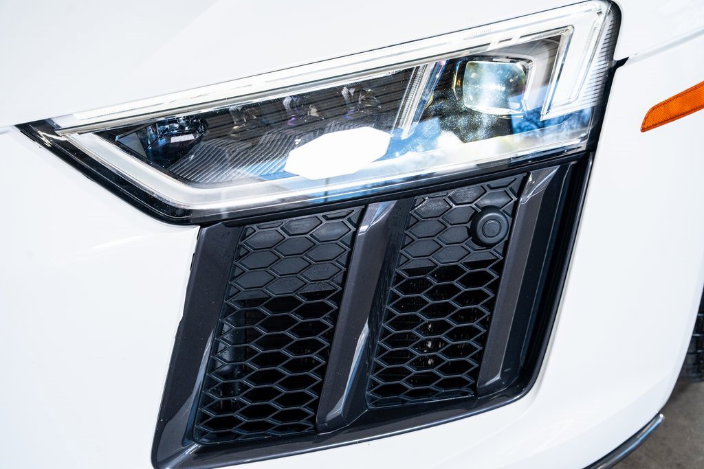 Used 2017 Audi R8 V10 plus image 14