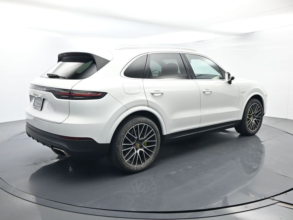Certified 2020 Porsche Cayenne E-Hybrid image 15