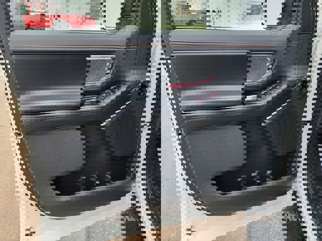 New 2026 Ford Expedition Tremor image 10