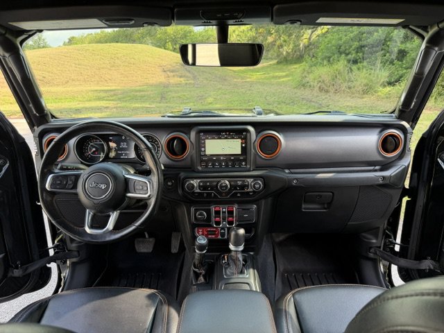Used 2023 Jeep Gladiator Mojave w/ Cold Weather Group AWD/4WD image 17