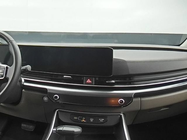 Used 2026 Kia Carnival FWD image 23