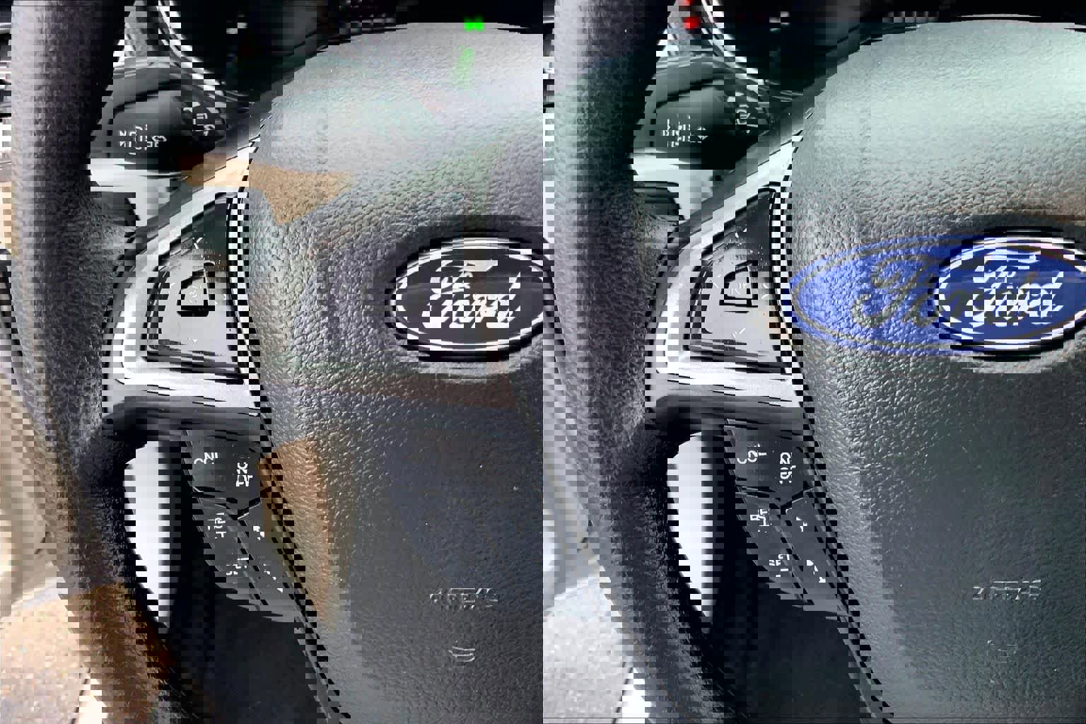 Used 2019 Ford Fusion SE image 20