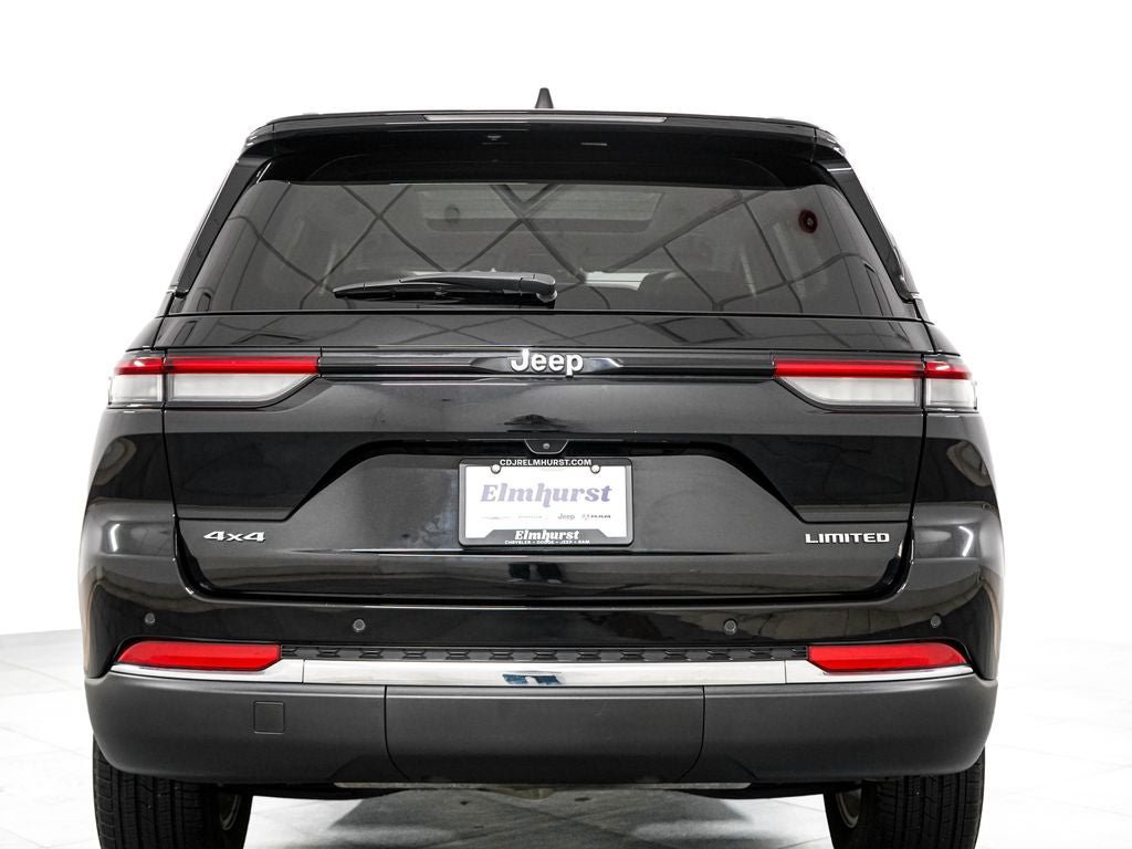 Used 2023 Jeep Grand Cherokee Limited AWD/4WD image 6