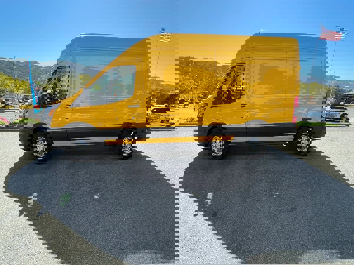 Used 2023 Ford Transit 250 148 High Roof AWD w/ Load Area Protection Package image 8
