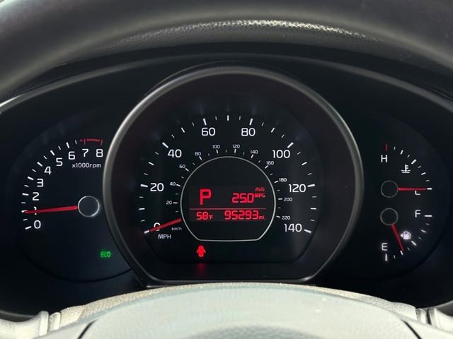 Used 2016 Kia Soul FWD image 21