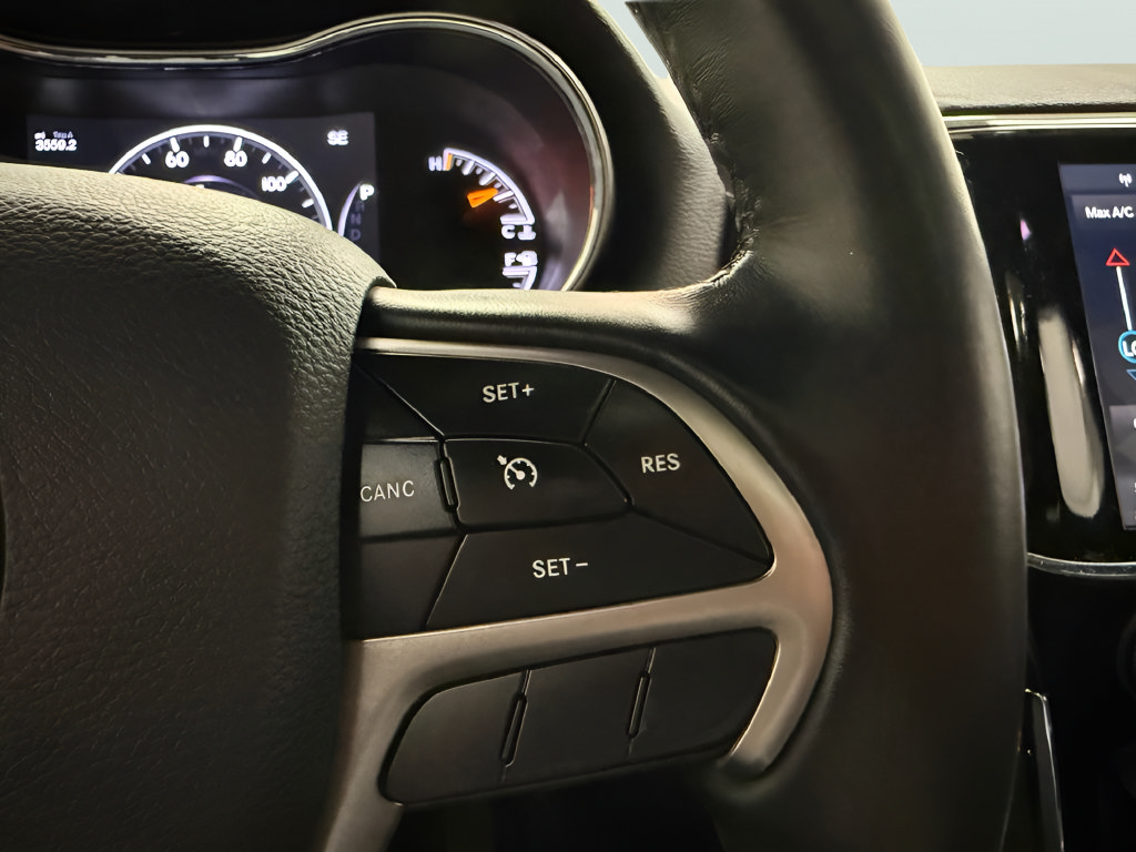 Used 2020 Jeep Grand Cherokee Altitude AWD/4WD image 20