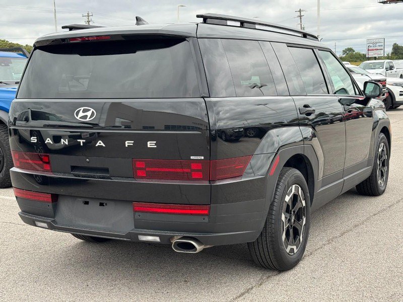 Used 2025 Hyundai Santa Fe SEL AWD/4WD image 3