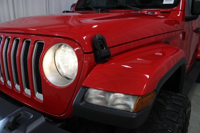Used 2018 Jeep Wrangler Unlimited Sahara w/ Cold Weather Group AWD/4WD image 32