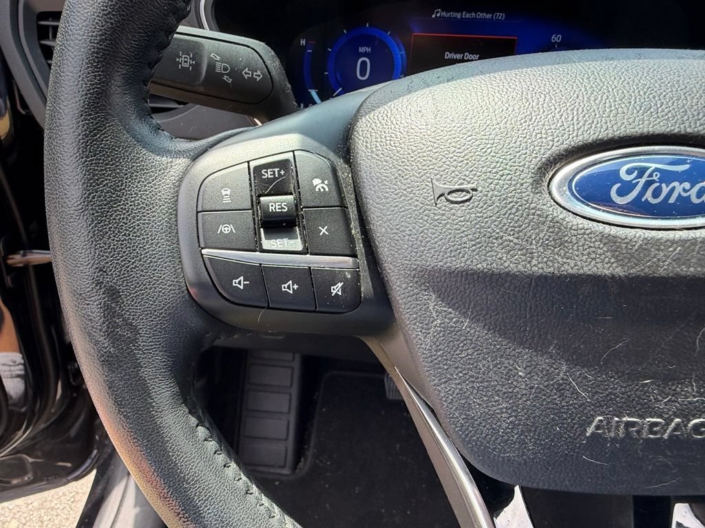 Used 2020 Ford Escape Titanium FWD image 23