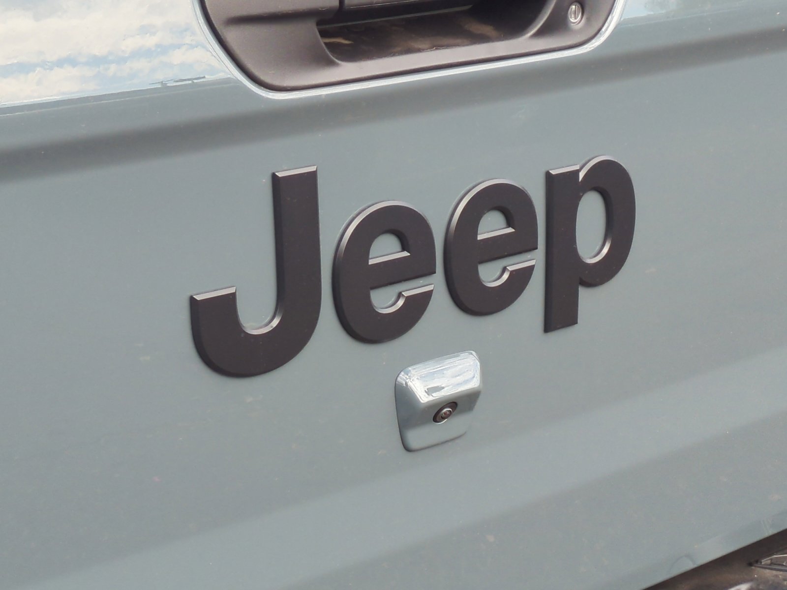 New 2026 Jeep Gladiator Sport image 24