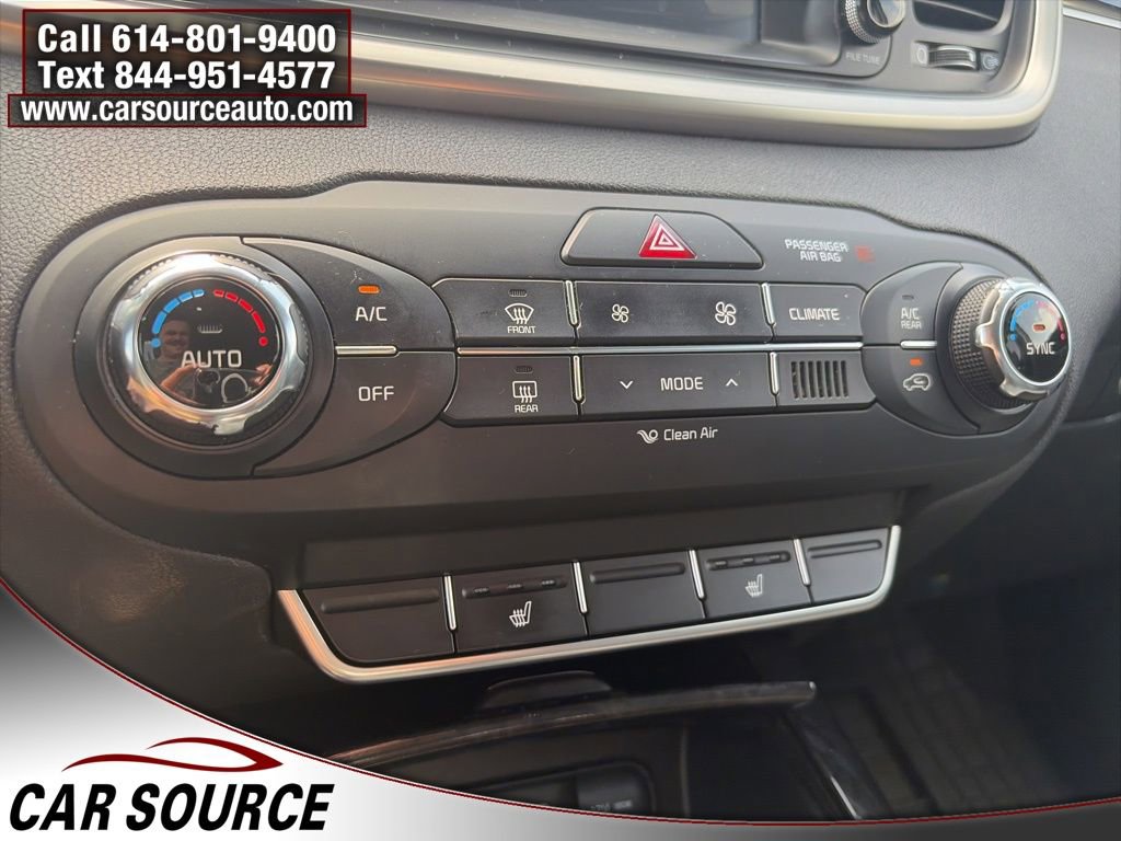 Used 2017 Kia Sorento EX w/ EX V6 Premium Package AWD/4WD image 22