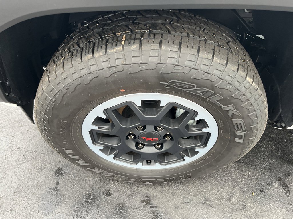 Used 2025 Toyota 4Runner TRD Off-Road Premium image 40